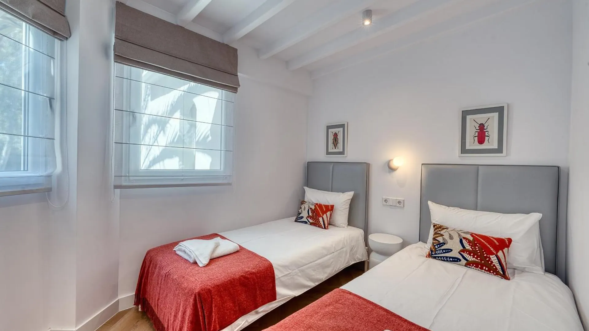 1081 Luxurious Beachfront Penthouse With Private Jacuzzi Marbella 0*,  Spanje