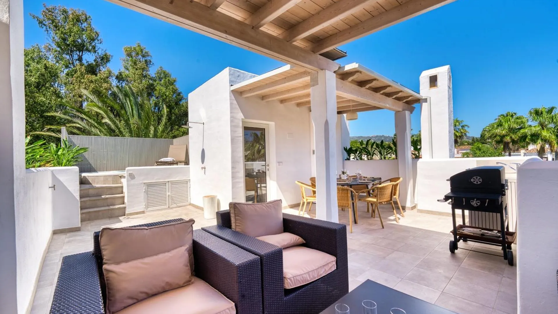 Appartement 1081 Luxurious Beachfront Penthouse With Private Jacuzzi Marbella