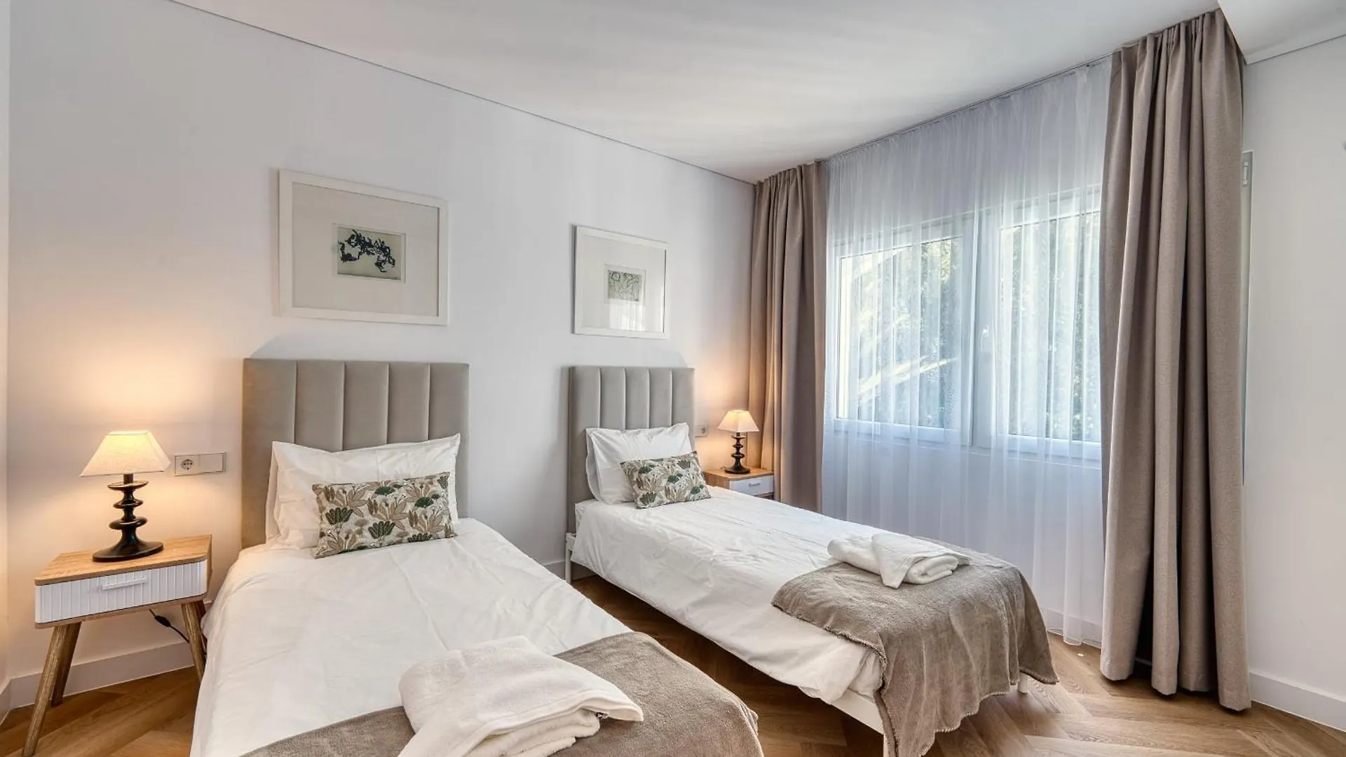 1081 Luxurious Beachfront Penthouse With Private Jacuzzi Marbella 0*,